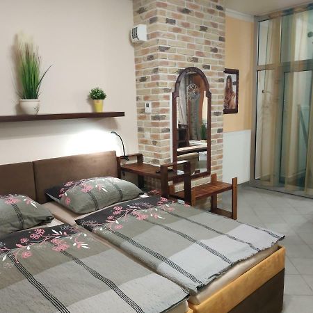 Apartman Holandska 120 Beroun Beroun  Extérieur photo