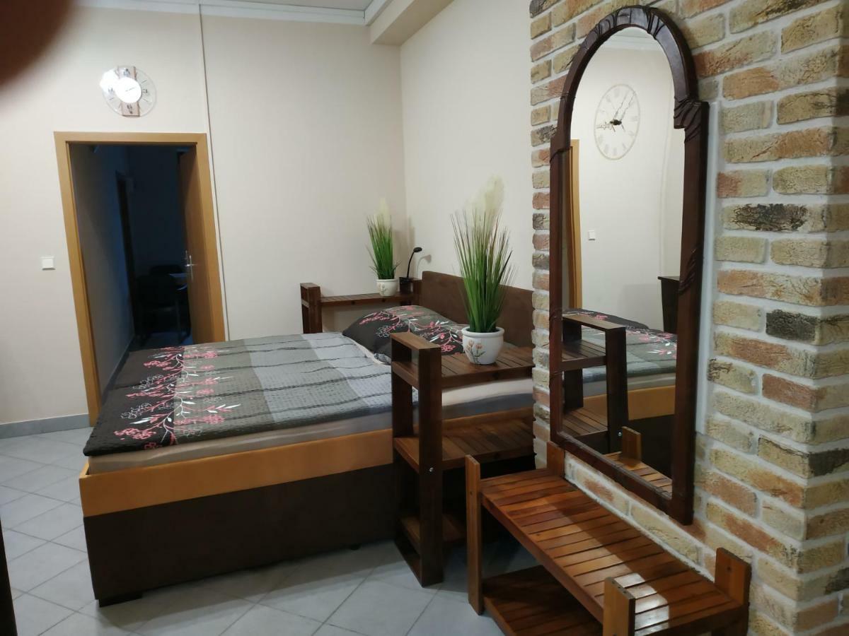 Apartman Holandska 120 Beroun Beroun  Extérieur photo